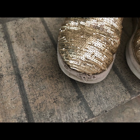 Ugg Sequin Boots - Picture 2 of 6